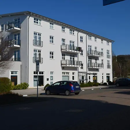 10 Im Haus Huehnergott Im Seepark Sellin (Rugen)