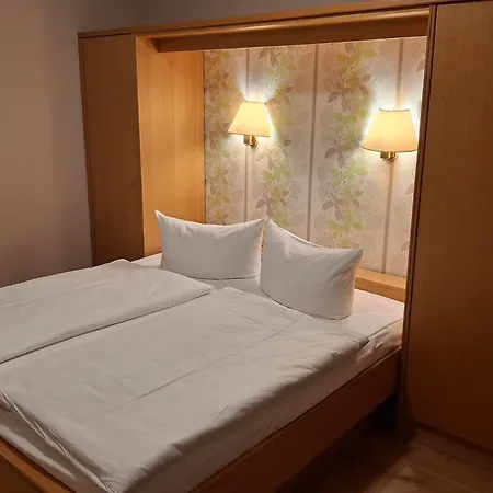 10 Im Haus Huehnergott Im Seepark